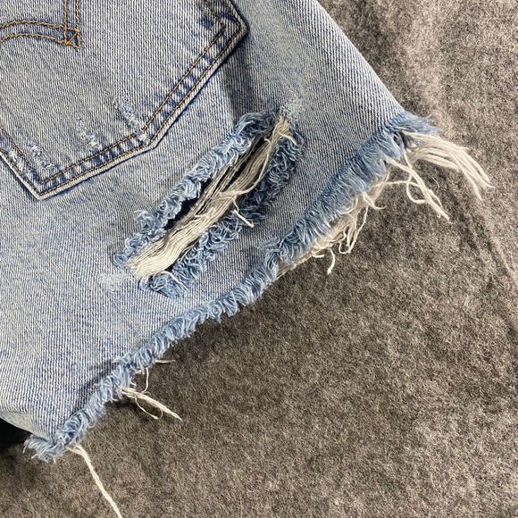 Levis Wedgie Short 31 Light Blue Denim High Rise Distressed Jean Cutoff - Picture 7 of 16